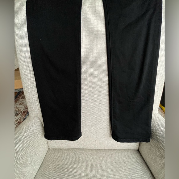 AG Adriano Goldschmied: Black Mid-Rise Slim Straight Jeans - Picture 7 of 13